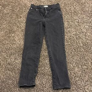 Women’s madewell the perfect vintage skinny jeans. Size 26